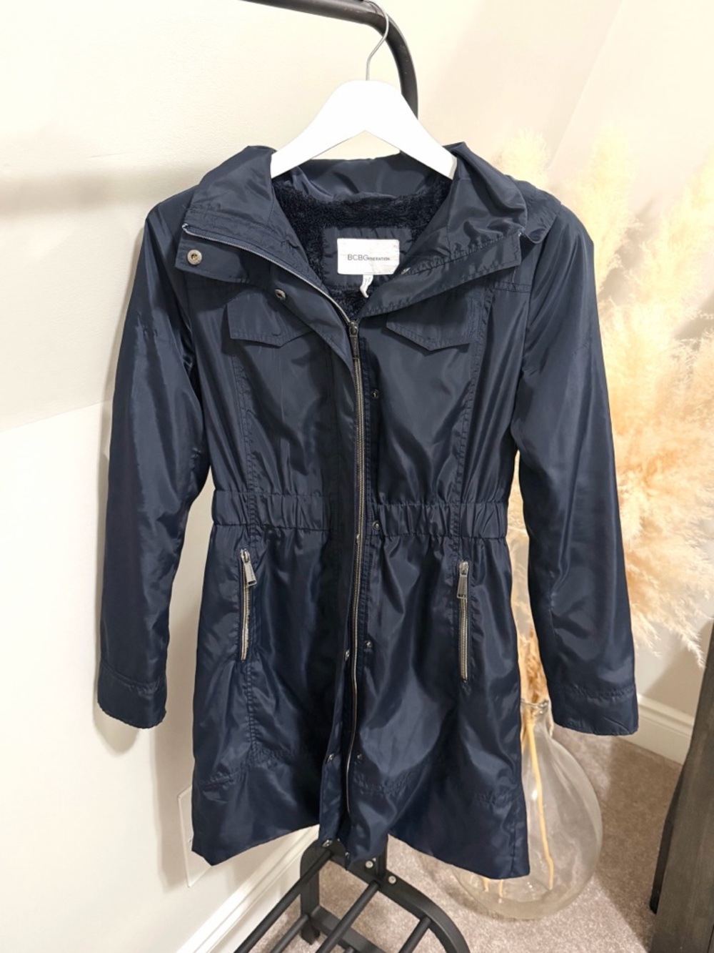 🖤 BCBGeneration Navy Hooded Utility Coat – Lightweight & Chic